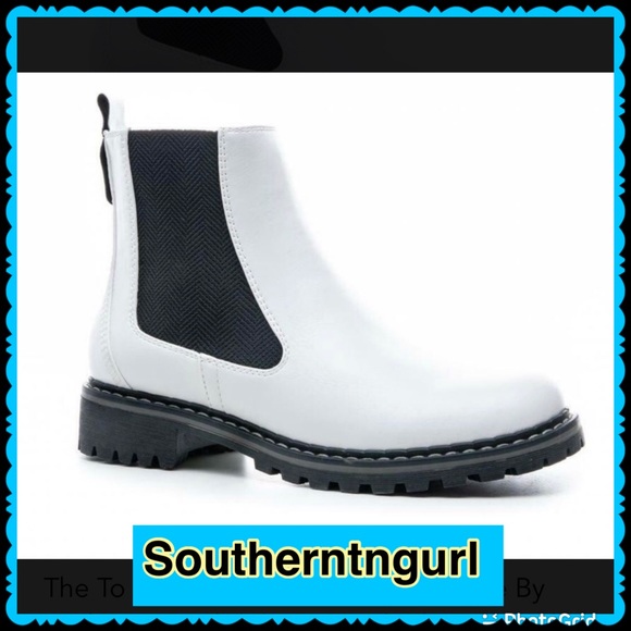 NWT * CORKYS * ” To Be honest “ Faux Leather Ankle / Rain Winter Boots - Picture 12 of 12